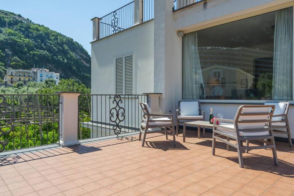 Casa Gege', For Up To 5 Guests, Shared Pool, Sorrento Center Apartment Exterior foto